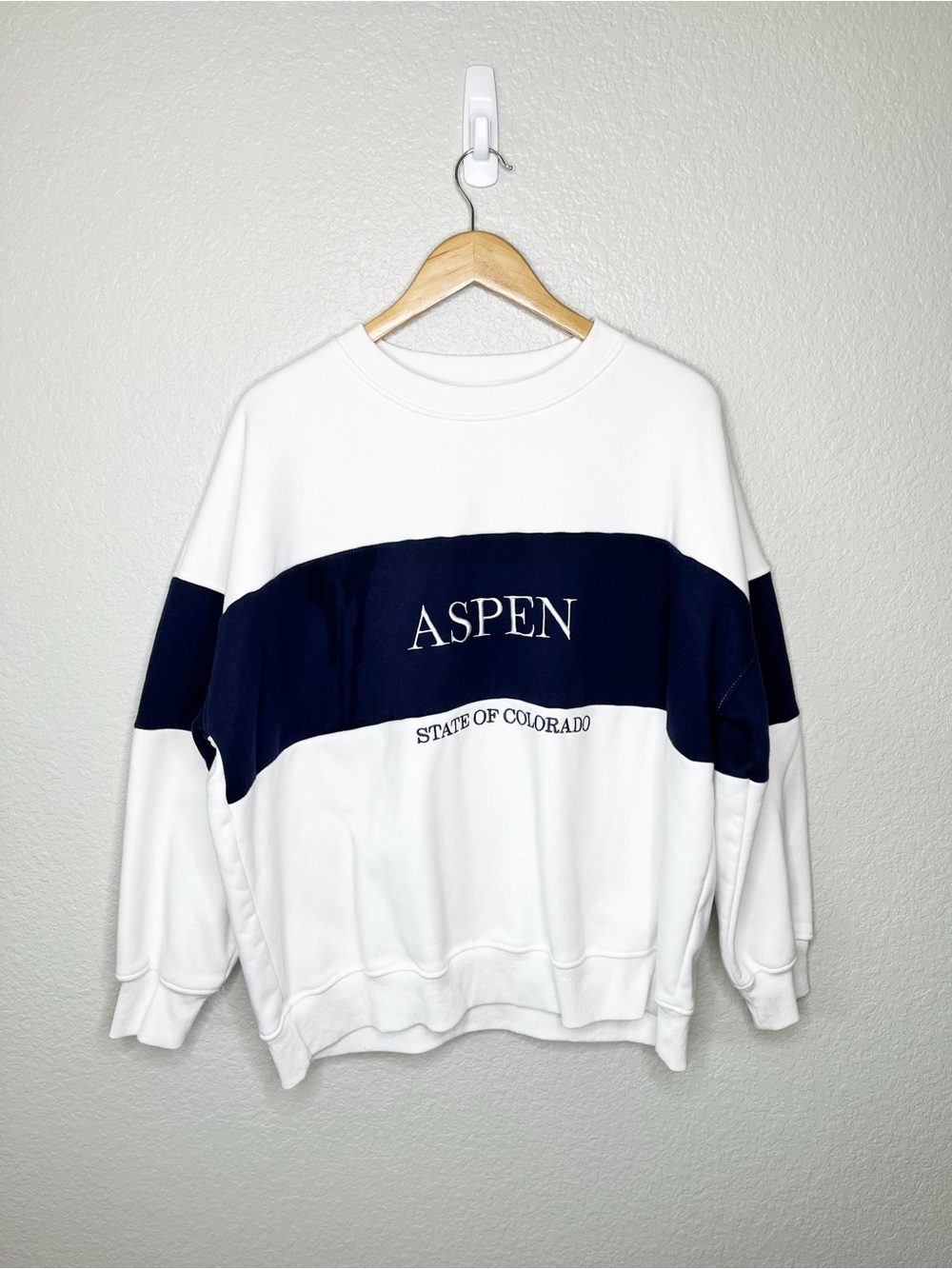 Aspen Colorado Colorblock‎ Crewneck Sweatshirt White Navy Ski Resort Pullover XL